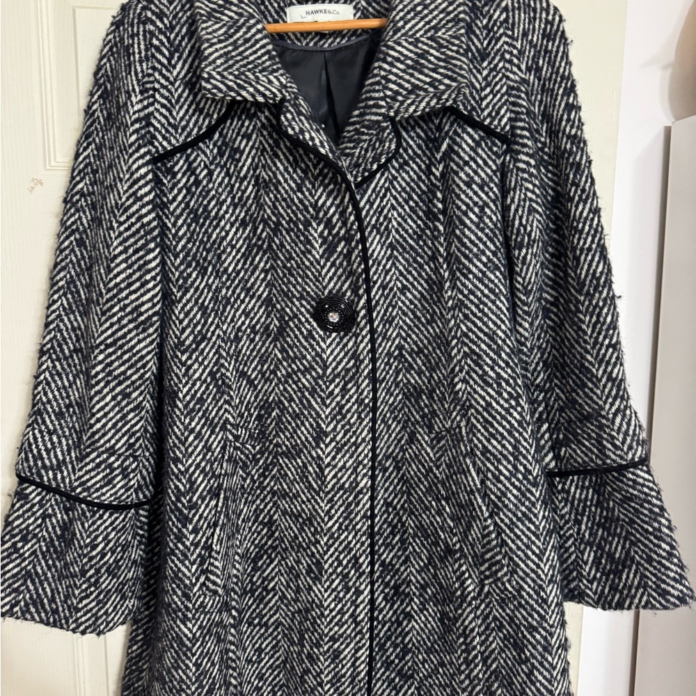 Hawkes & Co Black & White Herringbone Pattern Coat